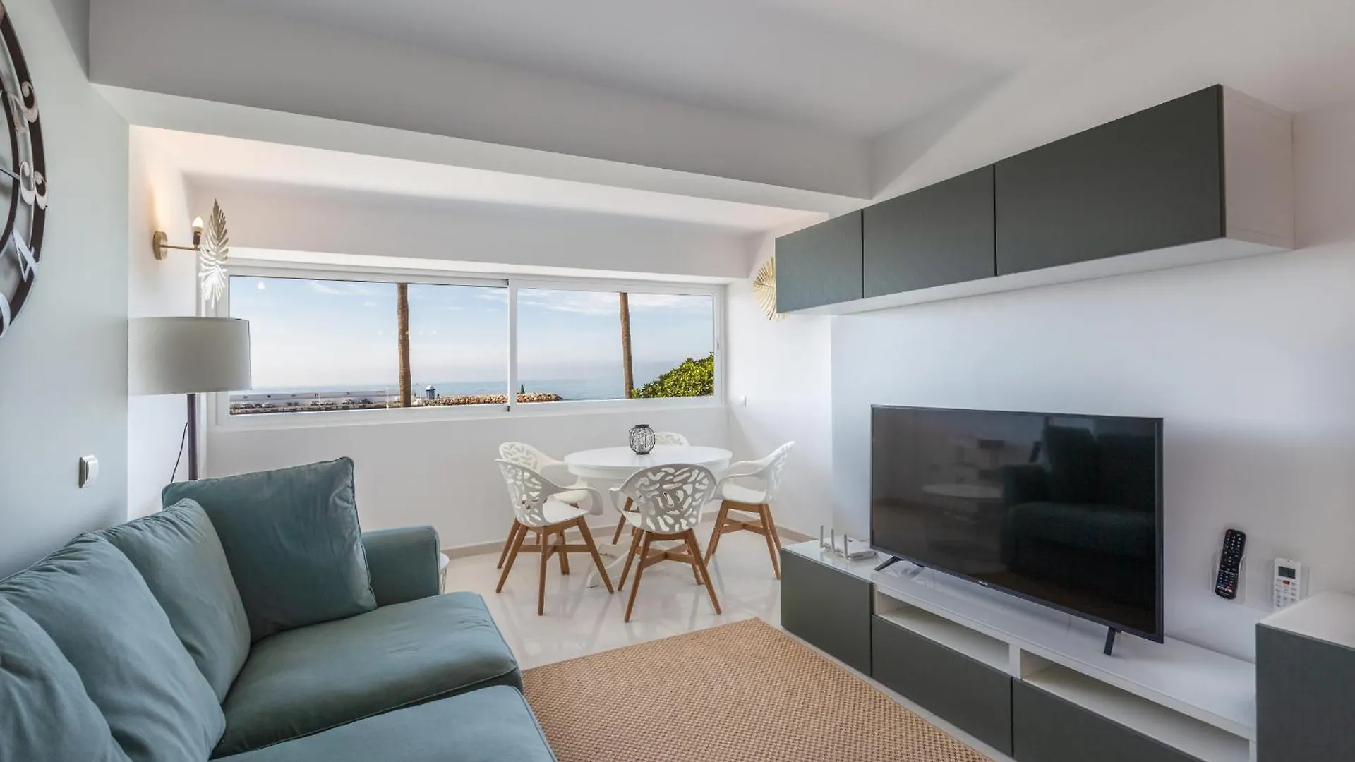 Apartment Marbella Centre On The Promenade Beach Front Line